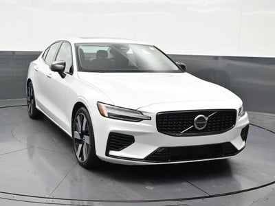 2024 Volvo S60 Recharge Plug-In Hybr Plus Dark Theme