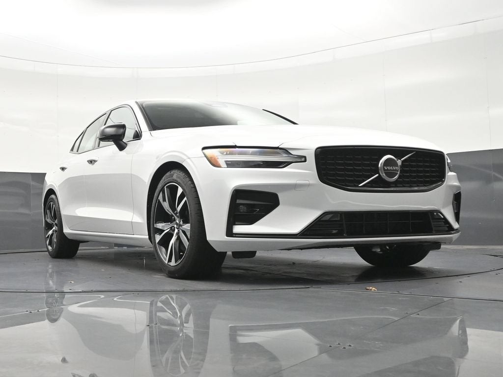 2025 Volvo S60 B5 Core