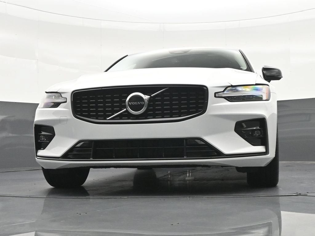 2025 Volvo S60 B5 Core
