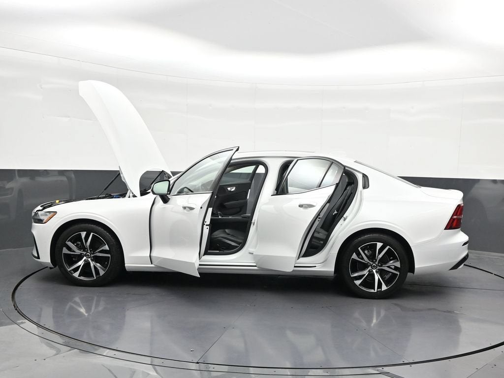 2025 Volvo S60 B5 Core