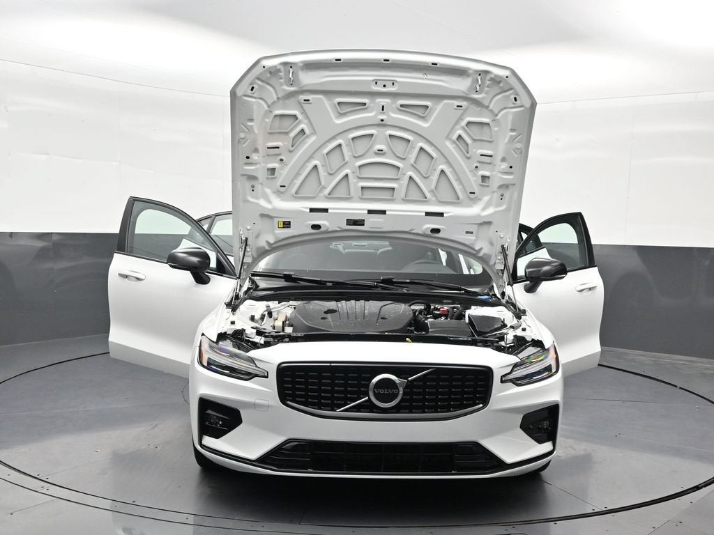 2025 Volvo S60 B5 Core