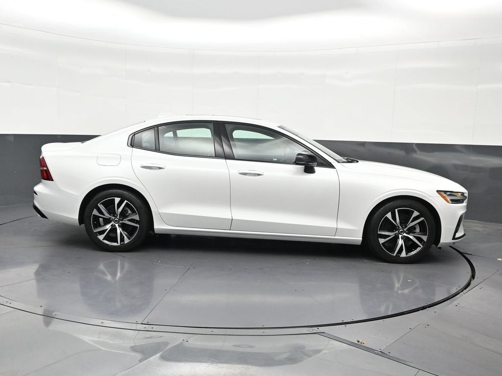 2025 Volvo S60 B5 Core