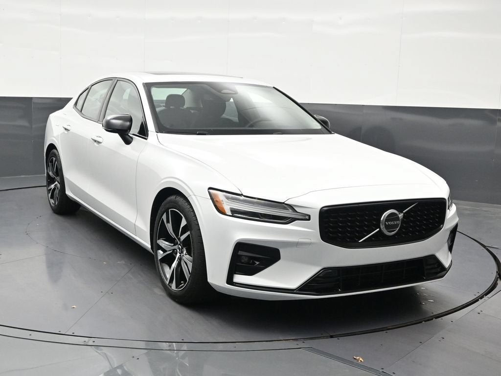 2025 Volvo S60 B5 Core