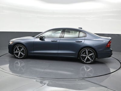 2023 Volvo S60 Core Dark Theme