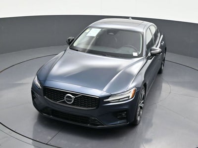 2023 Volvo S60 Core Dark Theme