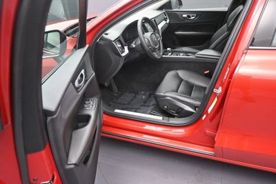 2023 Volvo S60 Core Dark Theme