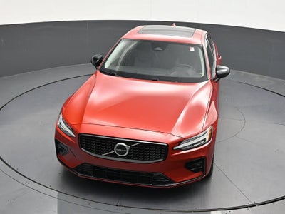 2023 Volvo S60 Core Dark Theme