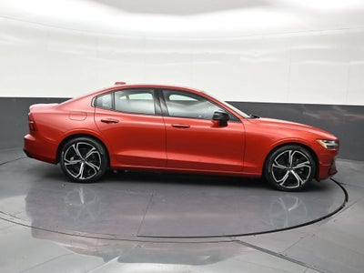 2023 Volvo S60 Core Dark Theme