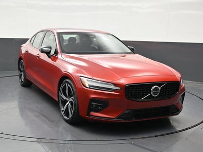 2023 Volvo S60 Core Dark Theme
