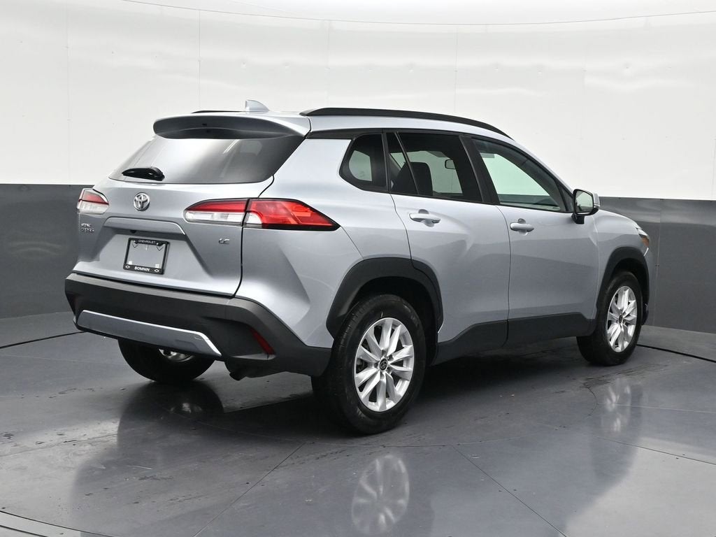 2024 Toyota Corolla Cross LE