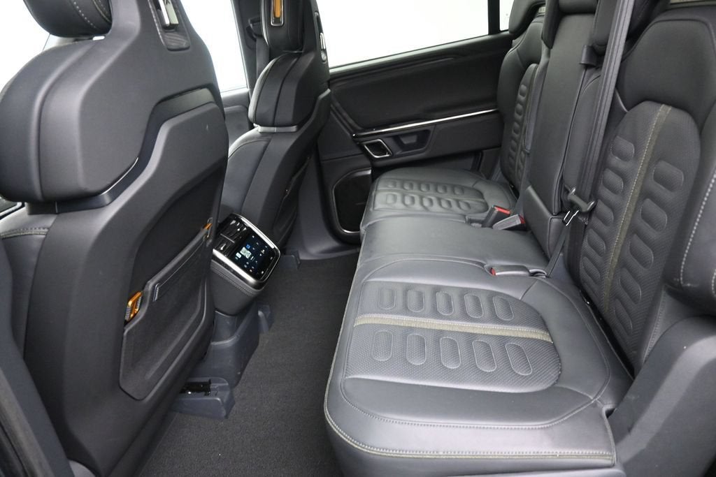 2022 RIVIAN R1S Launch Edition