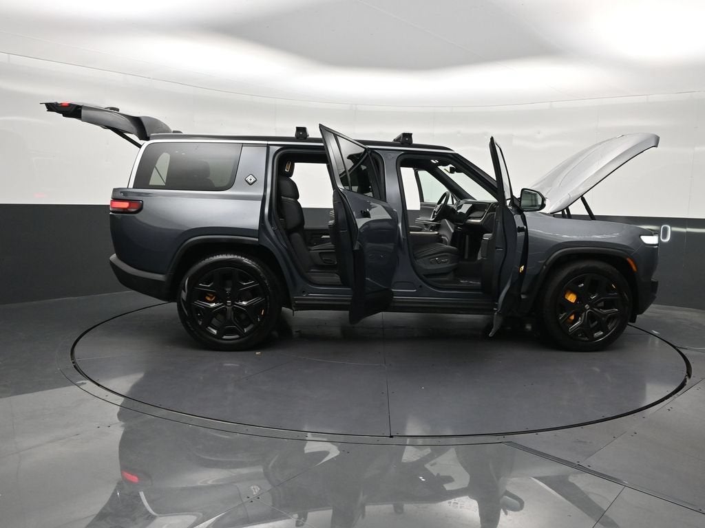 2022 RIVIAN R1S Launch Edition