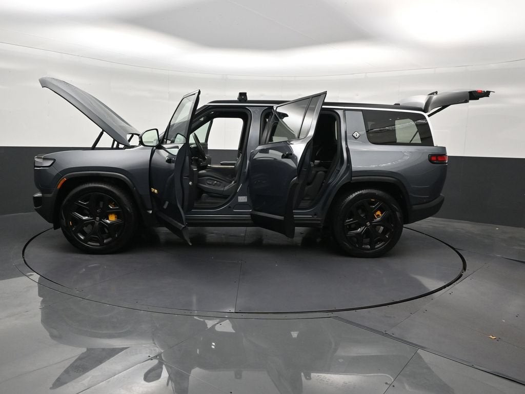 2022 RIVIAN R1S Launch Edition