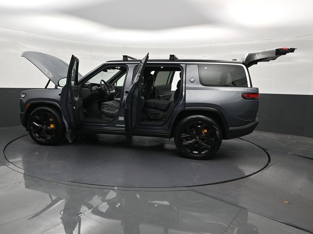 2022 RIVIAN R1S Launch Edition