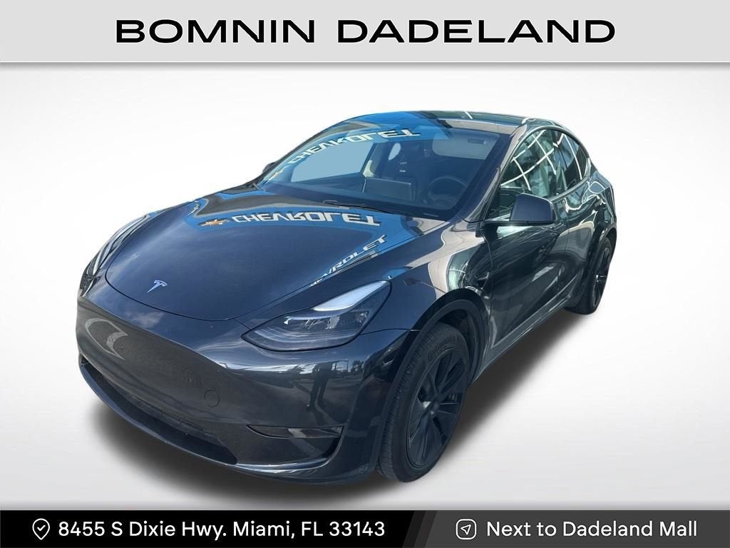 2024 Tesla Model Y LONG RANGE