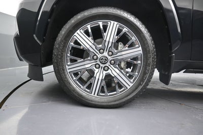 2024 Toyota Sequoia SR5