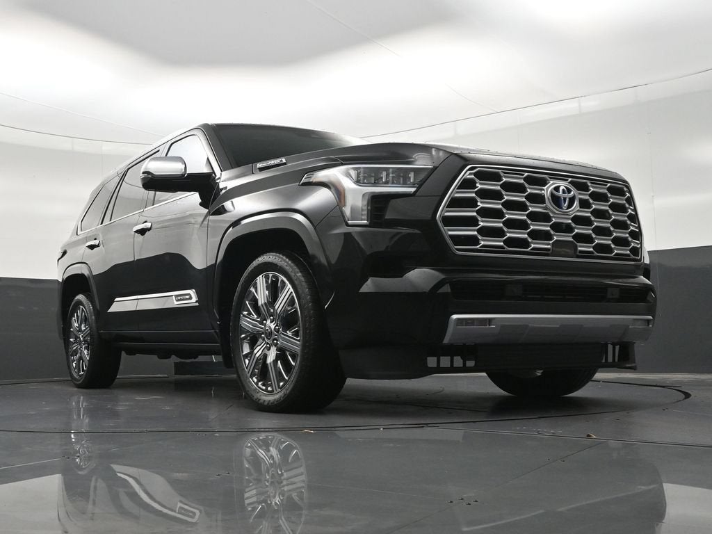 2024 Toyota Sequoia SR5