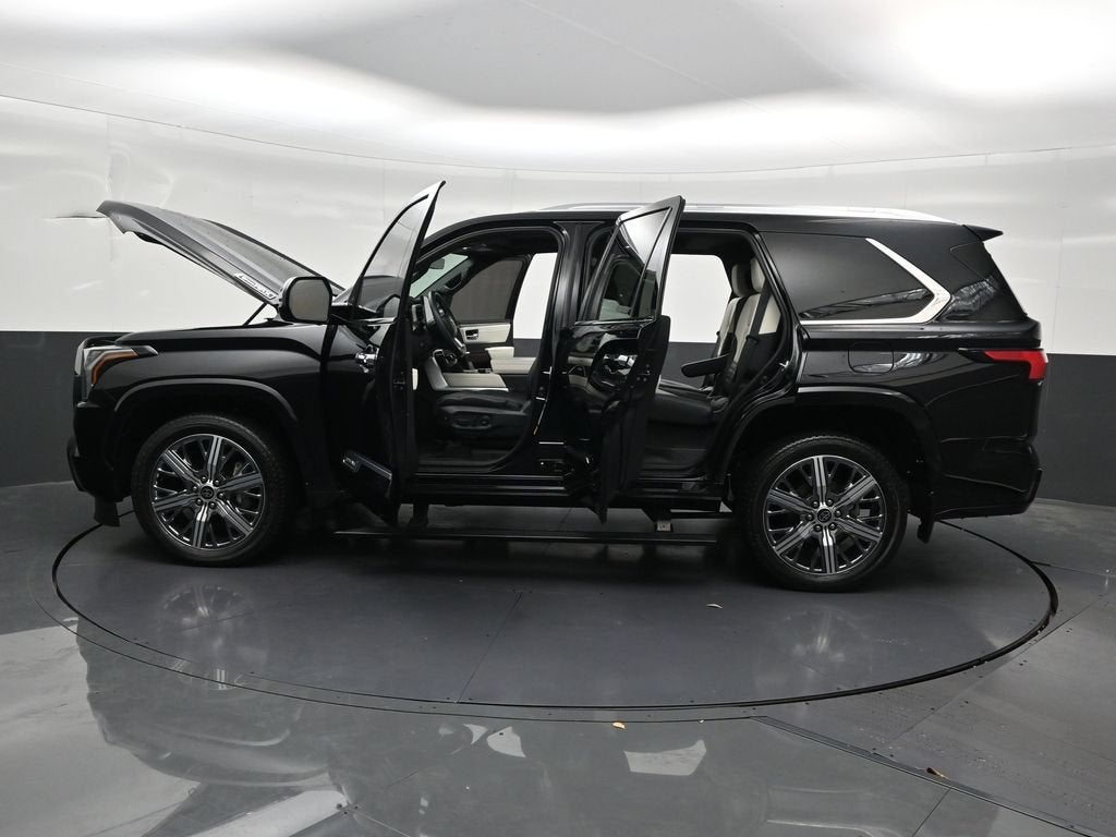 2024 Toyota Sequoia SR5