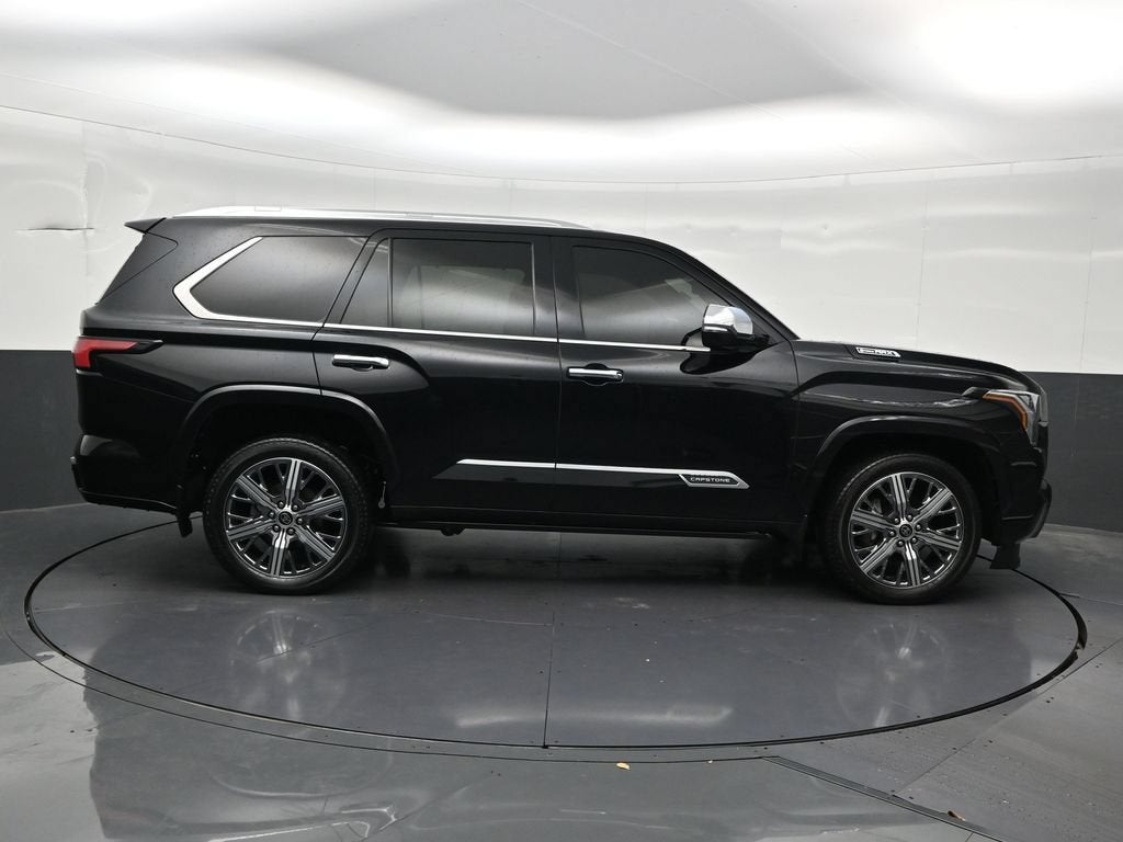 2024 Toyota Sequoia SR5