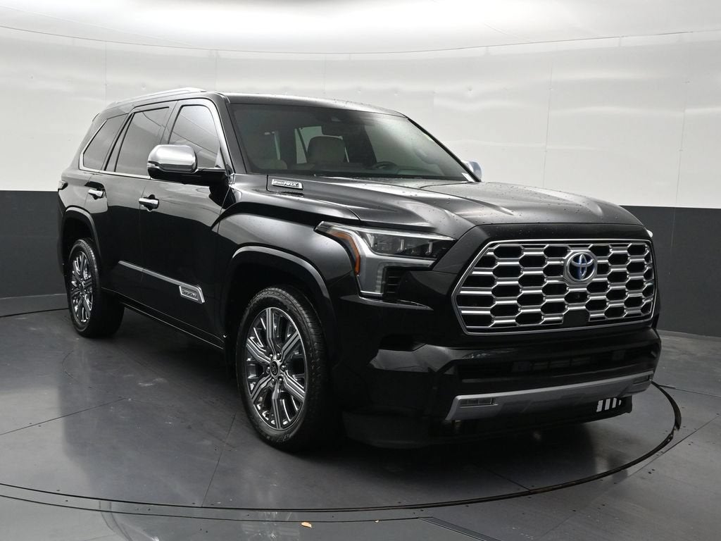 2024 Toyota Sequoia SR5