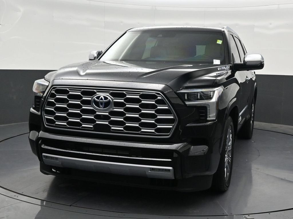 2024 Toyota Sequoia SR5