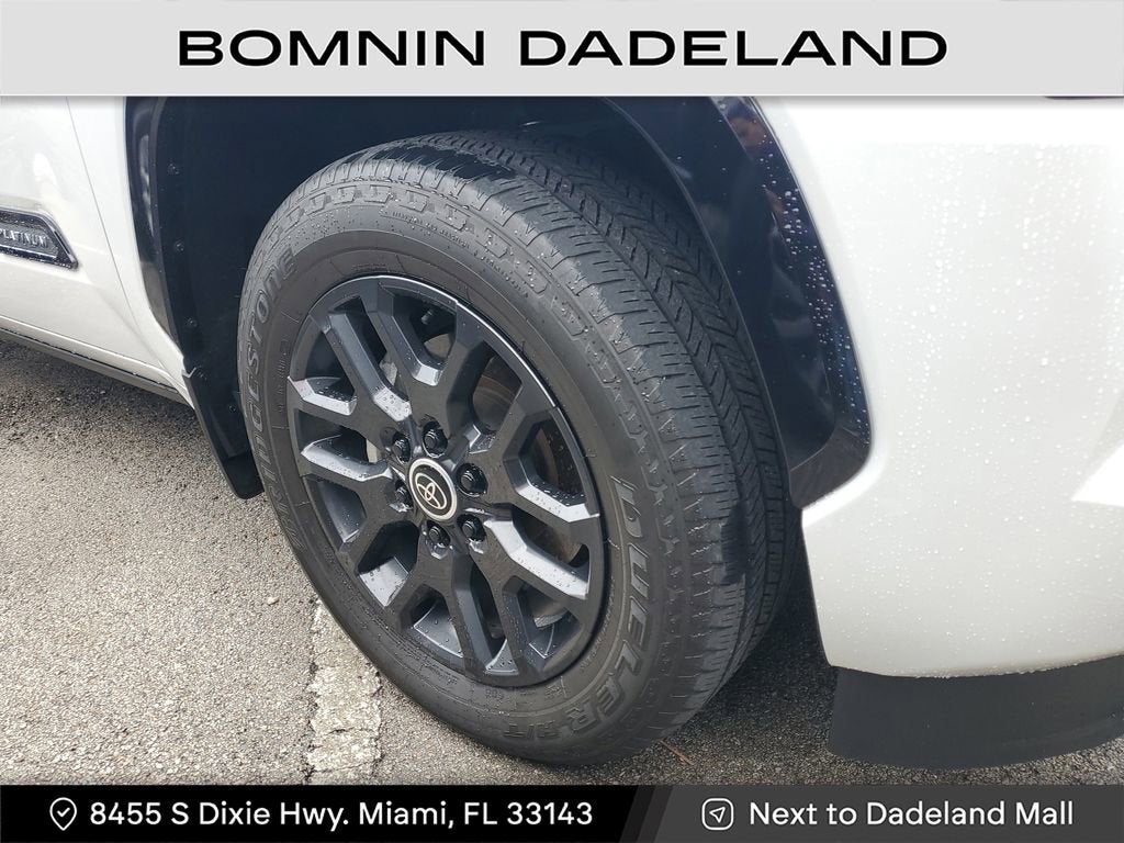 2024 Toyota Sequoia SR5