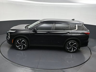 2022 Mitsubishi Outlander ES