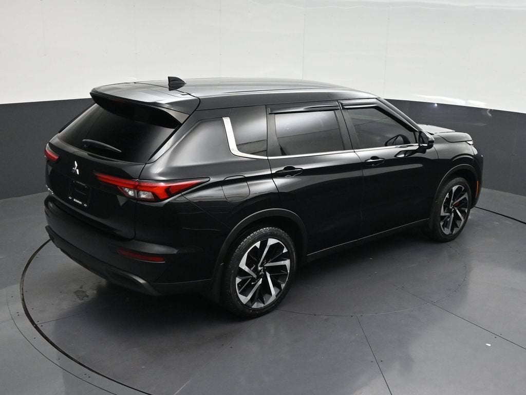 2022 Mitsubishi Outlander ES