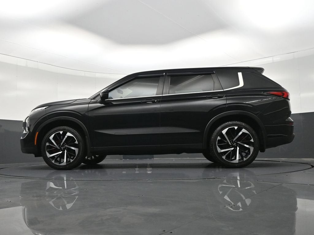 2022 Mitsubishi Outlander ES