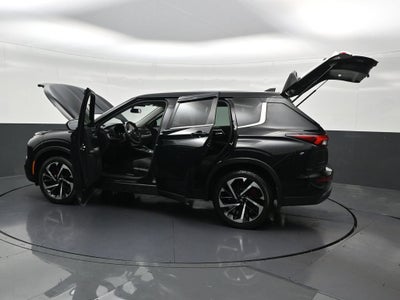 2022 Mitsubishi Outlander ES