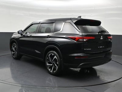 2022 Mitsubishi Outlander ES