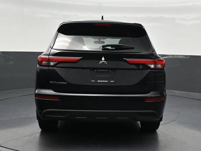 2022 Mitsubishi Outlander ES