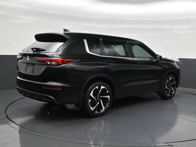 2022 Mitsubishi Outlander ES