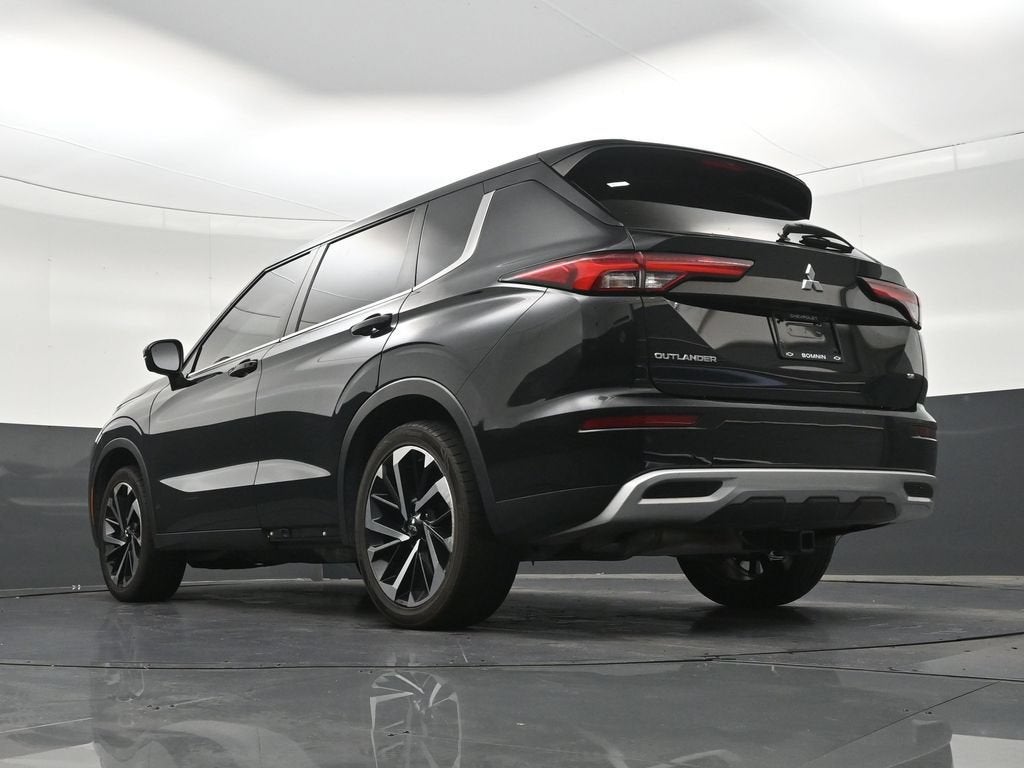 2022 Mitsubishi Outlander SE