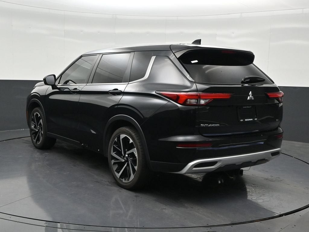 2022 Mitsubishi Outlander SE
