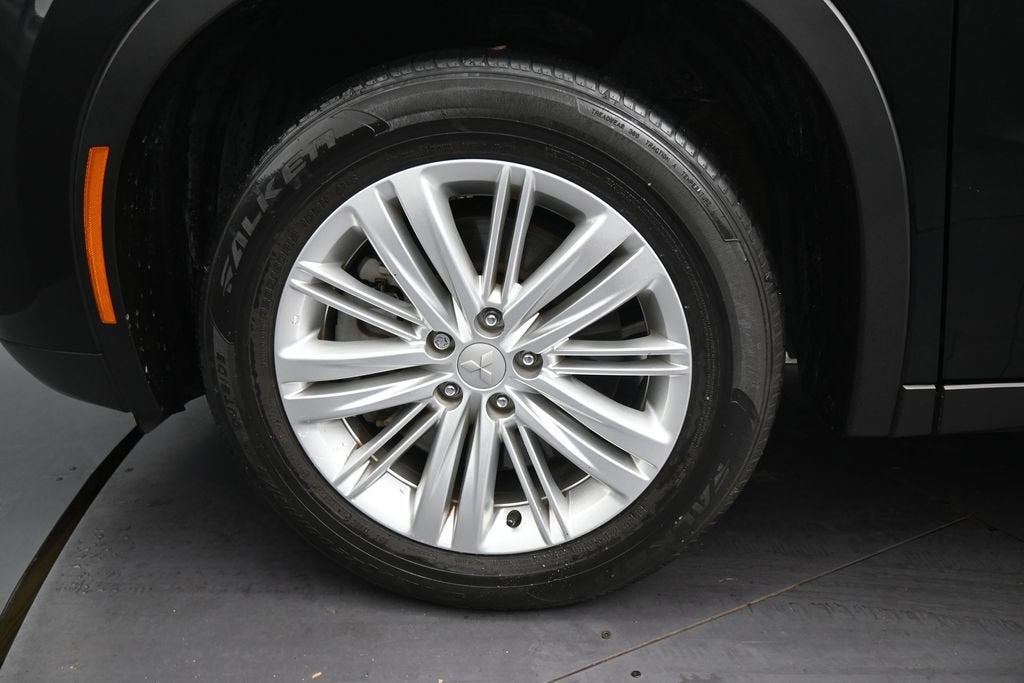 2024 Mitsubishi Outlander ES