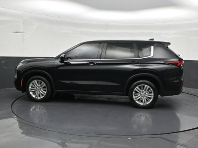 2024 Mitsubishi Outlander ES
