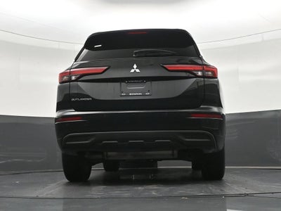 2024 Mitsubishi Outlander ES