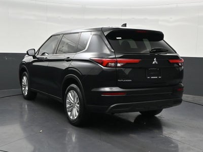 2024 Mitsubishi Outlander ES