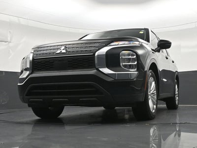 2024 Mitsubishi Outlander ES