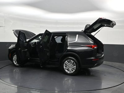 2024 Mitsubishi Outlander ES