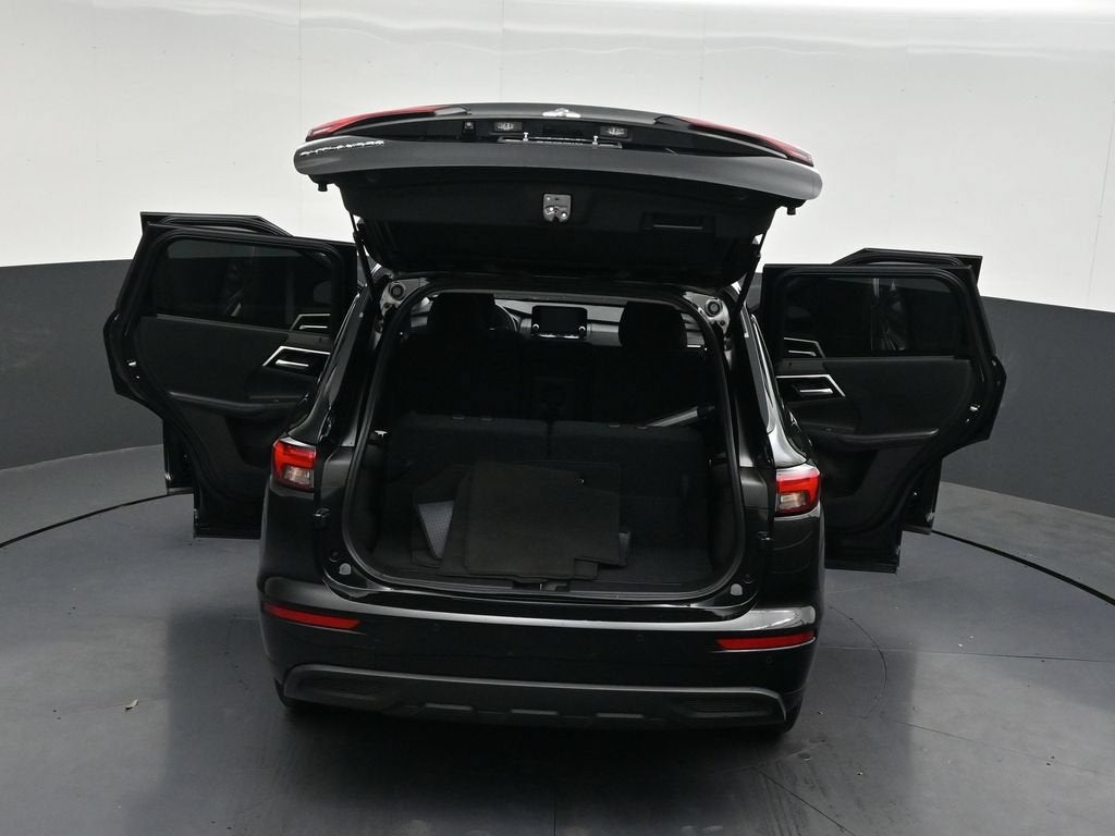 2024 Mitsubishi Outlander ES