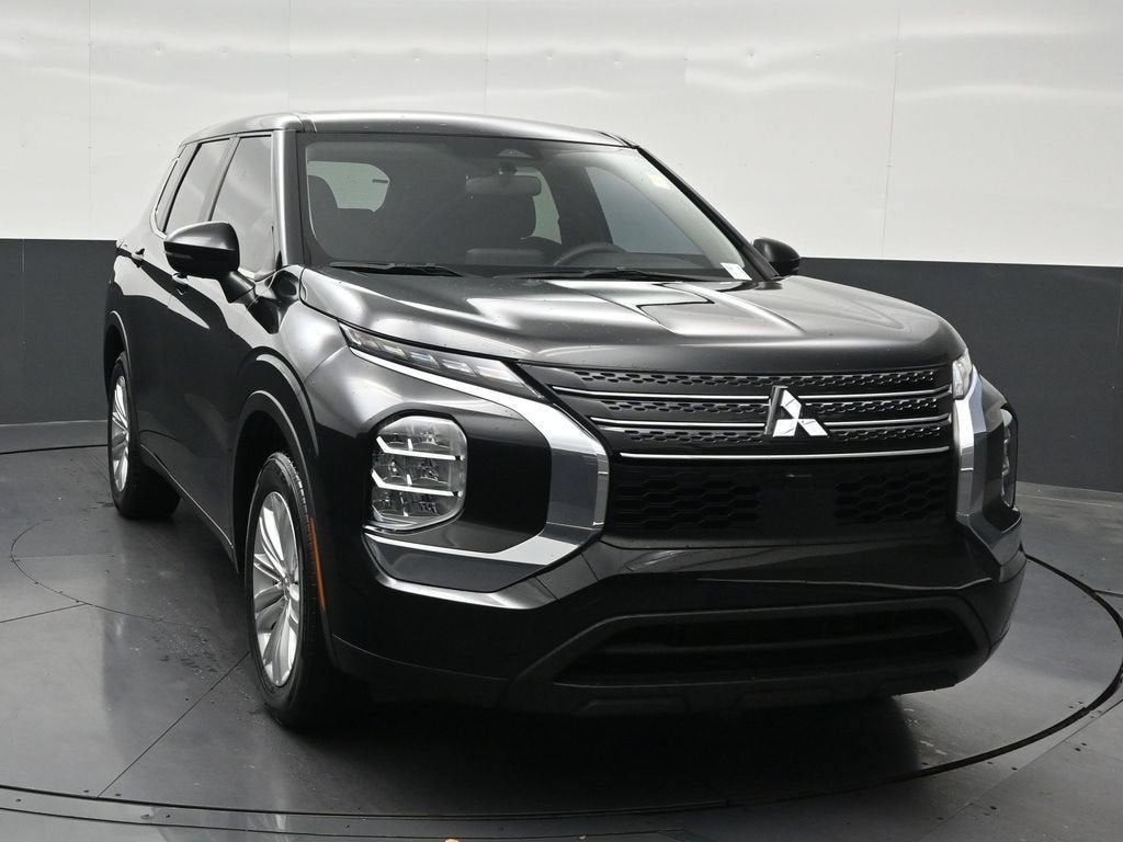 2024 Mitsubishi Outlander ES