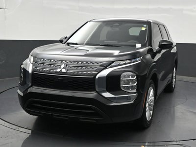 2024 Mitsubishi Outlander ES