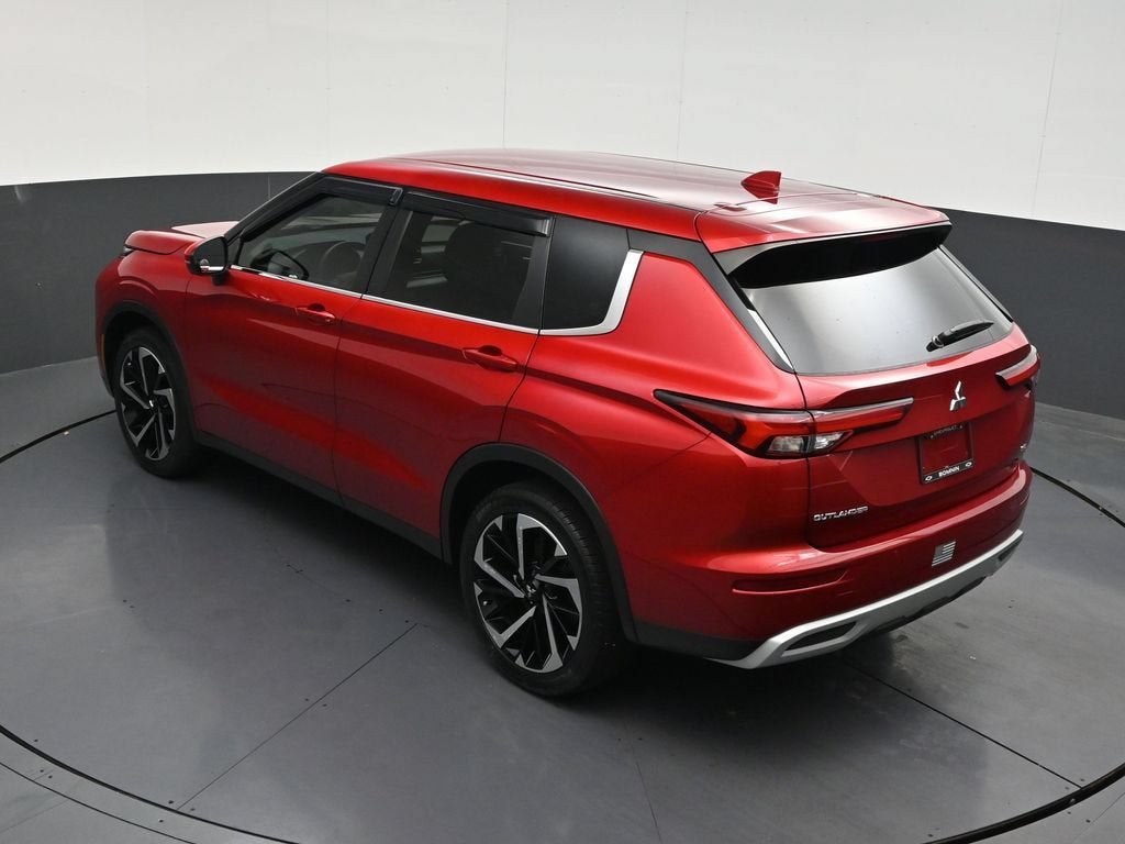 2023 Mitsubishi Outlander SE