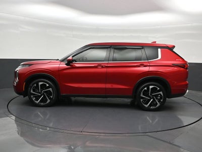 2023 Mitsubishi Outlander SE