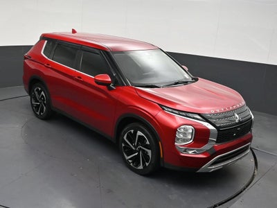 2023 Mitsubishi Outlander SE