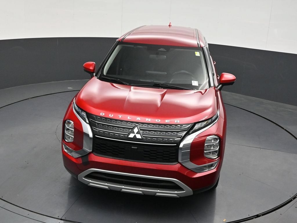 2023 Mitsubishi Outlander SE