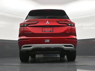 2023 Mitsubishi Outlander SE