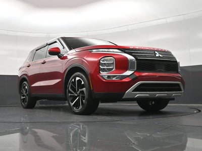 2023 Mitsubishi Outlander SE